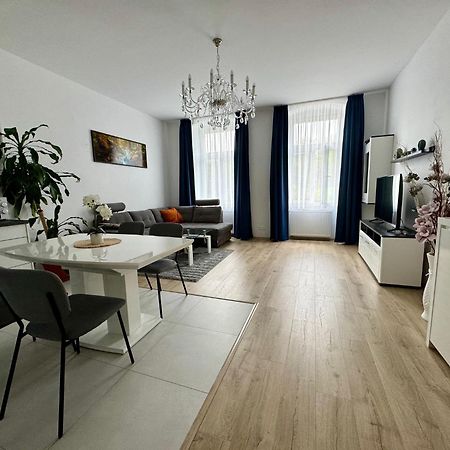 Top Class Apartments In Carlsbad Карлови Вари Екстериор снимка