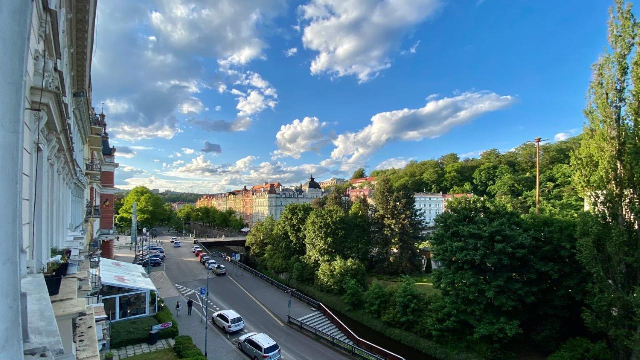 Top Class Apartments In Carlsbad Карлови Вари Екстериор снимка