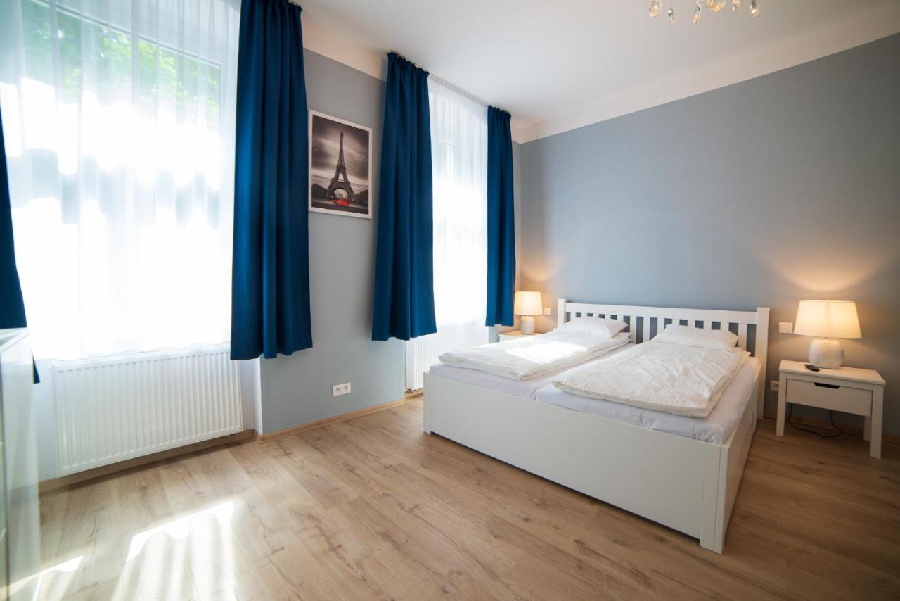 Top Class Apartments In Carlsbad Карлови Вари Екстериор снимка