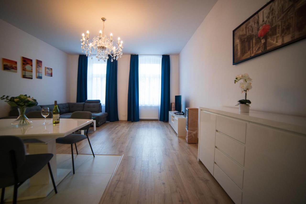 Top Class Apartments In Carlsbad Карлови Вари Екстериор снимка