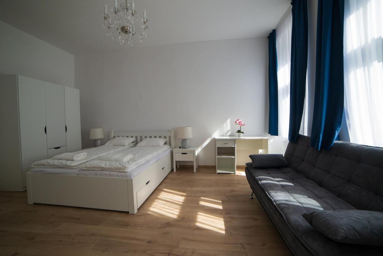 Top Class Apartments In Carlsbad Карлови Вари Екстериор снимка