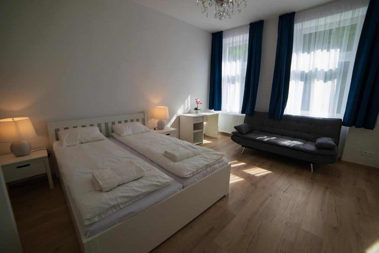 Top Class Apartments In Carlsbad Карлови Вари Екстериор снимка