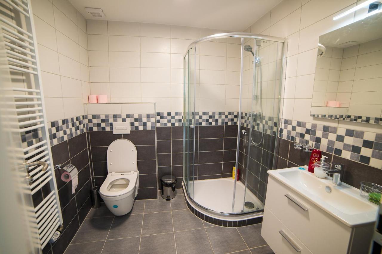 Top Class Apartments In Carlsbad Карлови Вари Екстериор снимка