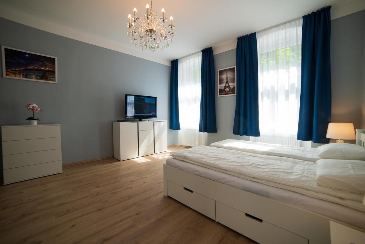 Top Class Apartments In Carlsbad Карлови Вари Екстериор снимка