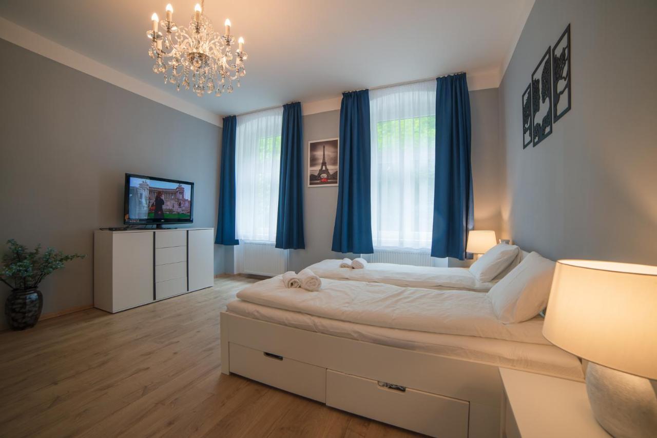 Top Class Apartments In Carlsbad Карлови Вари Екстериор снимка