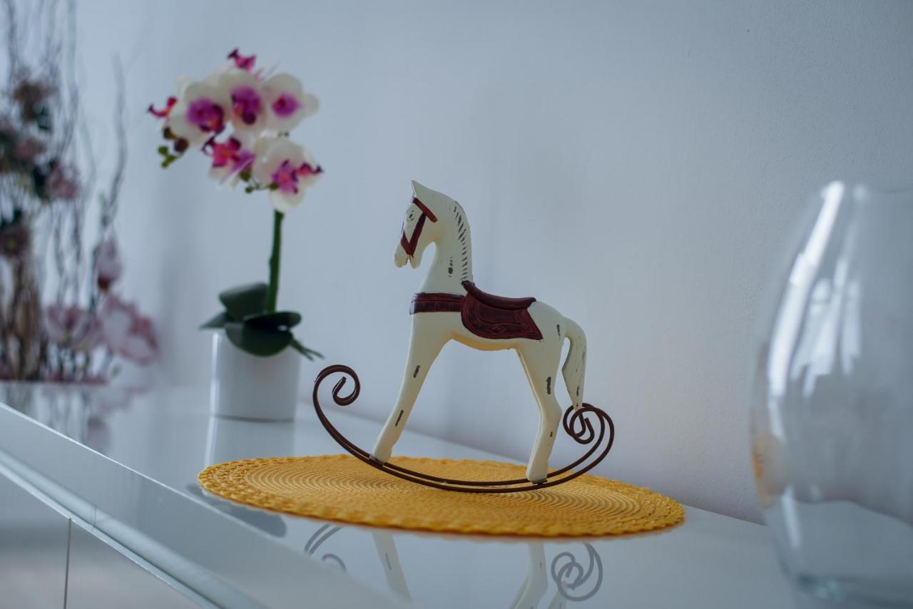 Top Class Apartments In Carlsbad Карлови Вари Екстериор снимка