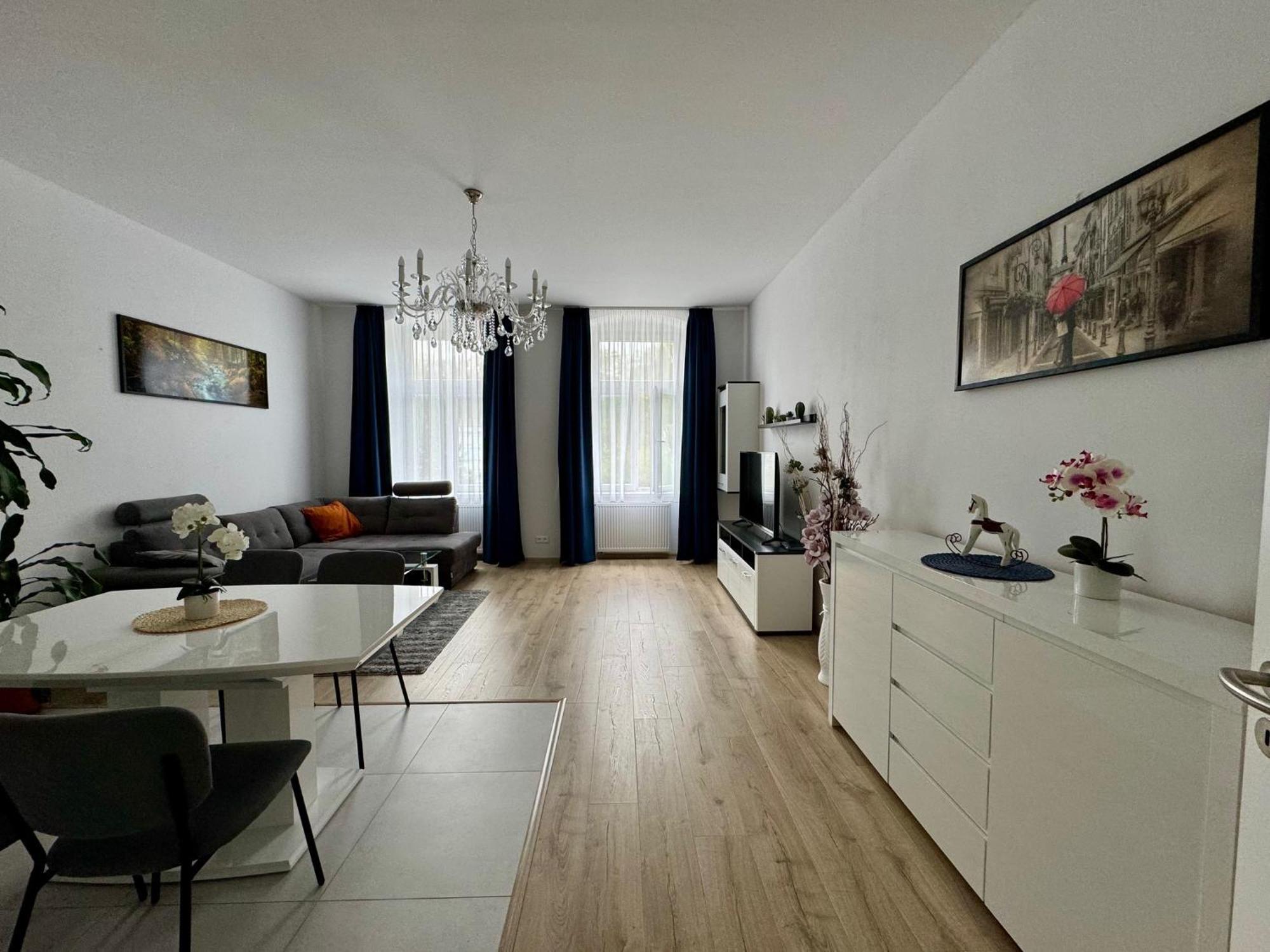 Top Class Apartments In Carlsbad Карлови Вари Екстериор снимка